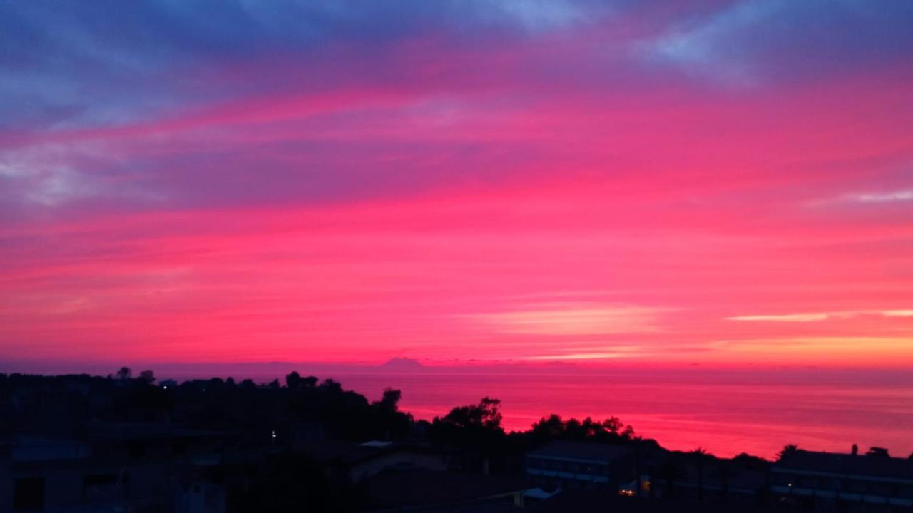 Appartamento Orizzonte Stromboli Tropea Exteriör bild